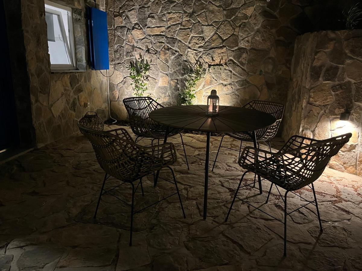 Apartamento Blue Penguin Pinezići Exterior foto